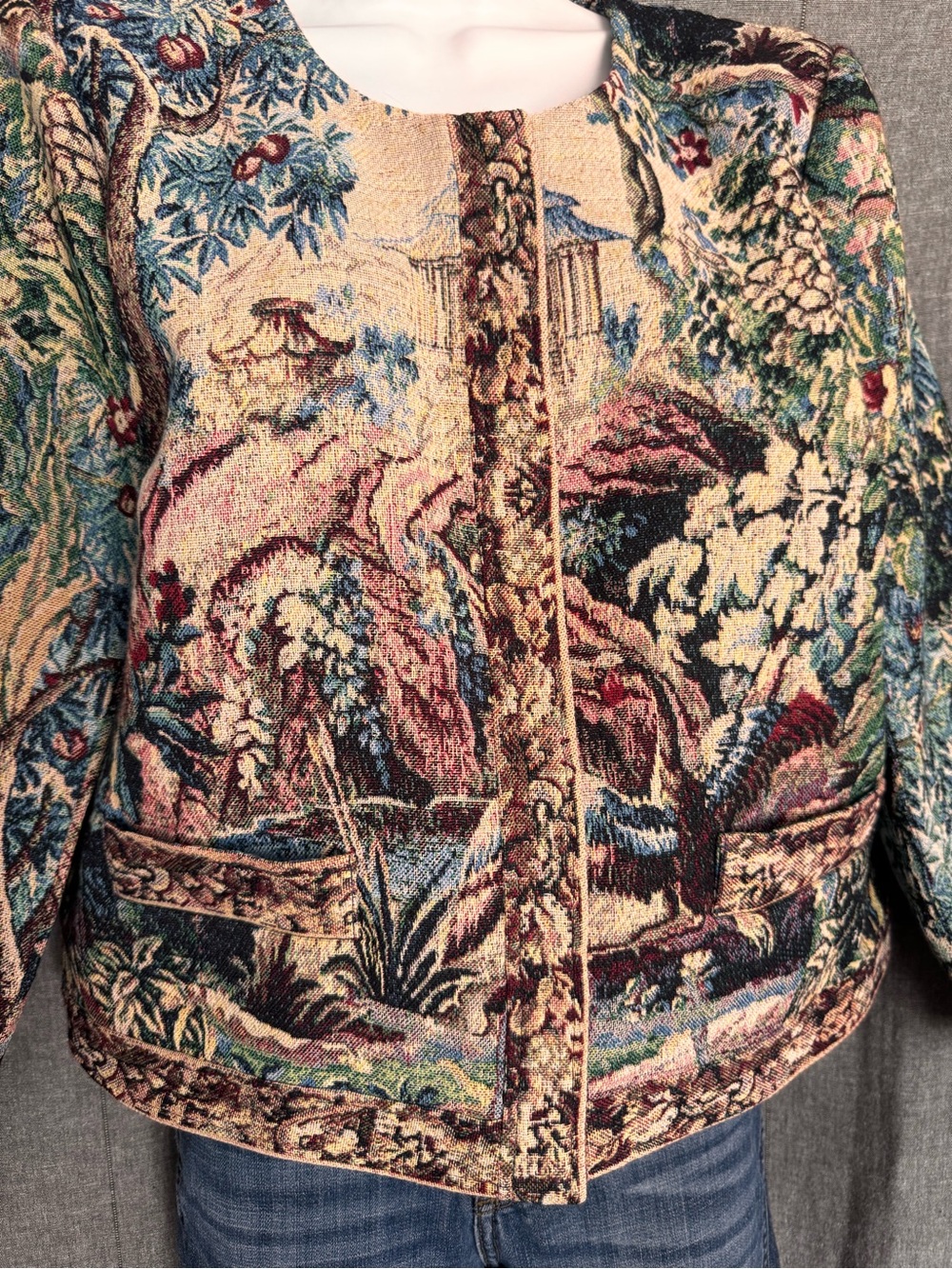L'AGENCE Lian Multicolor Tapestry Jacket Boxy Collarless Crop Italian Inspire XL - Picture 2 of 11